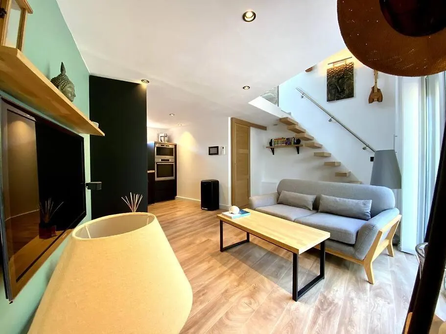 Beautiful Duplex With Sea View Lejlighed Grasse 0*,